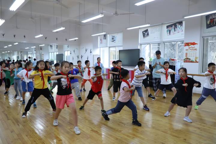 舟山市普陀小學：和美驛站，家長放心(圖4)