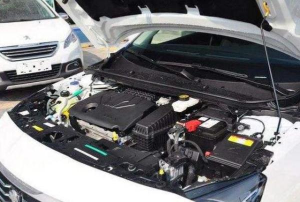 車輛自燃跟夏季高溫有關？這5個自燃原因告訴你答案