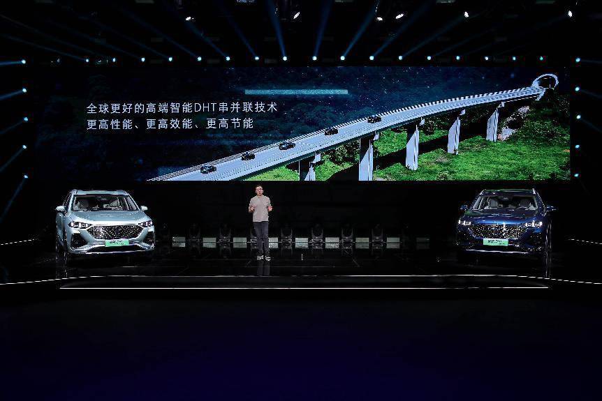 封车讯｜防遗留儿童窒息神器诞生：当车外温度高于23°，魏牌拿铁的天窗将自动翘起