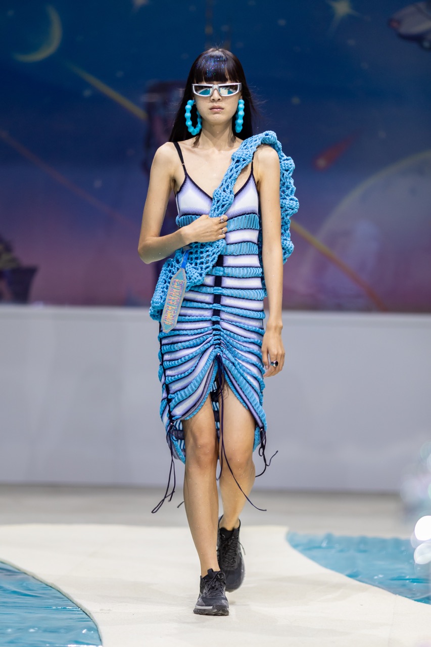 做时代的漫游者,去往未来度假|上海时装周