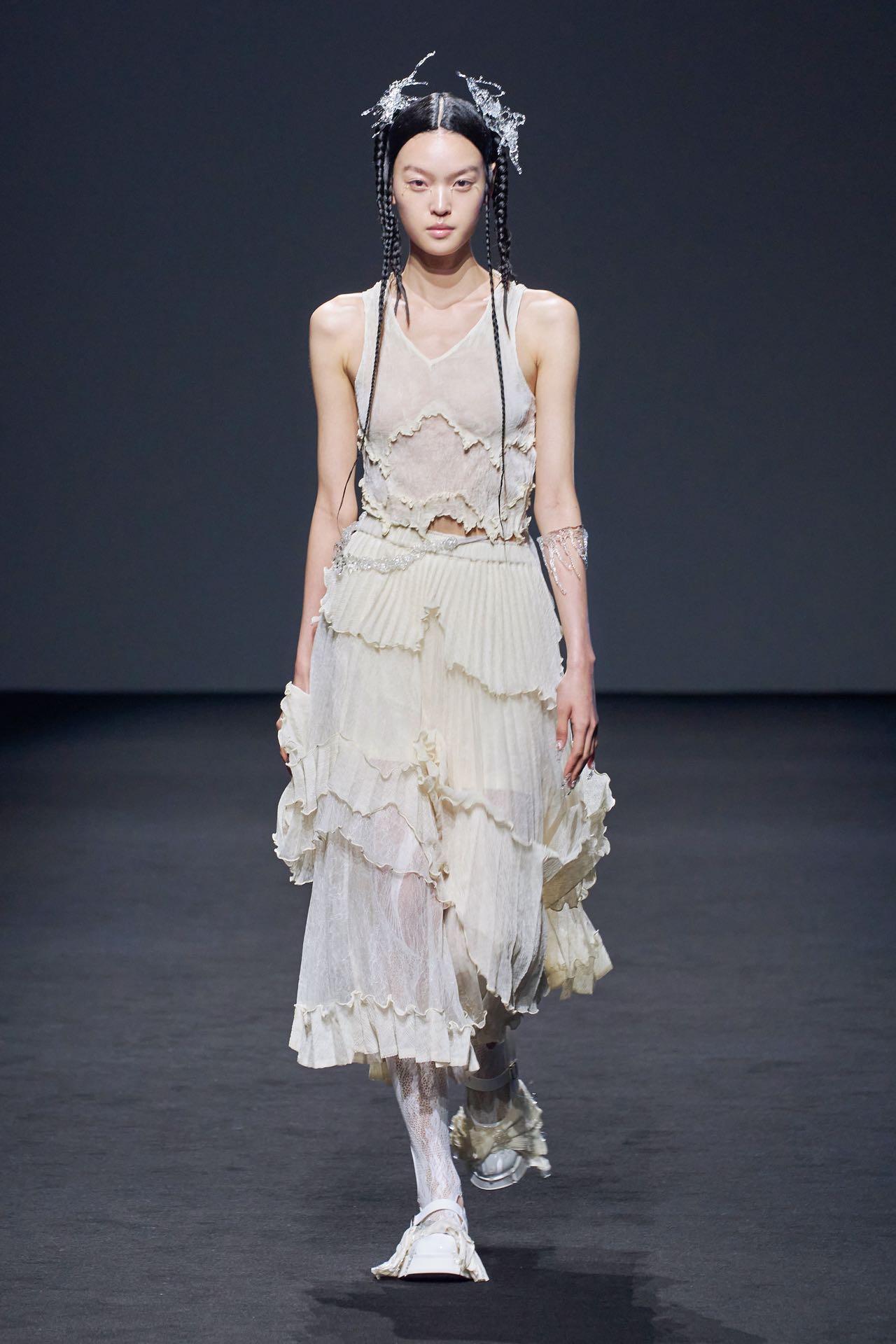 做时代的漫游者,去往未来度假|上海时装周