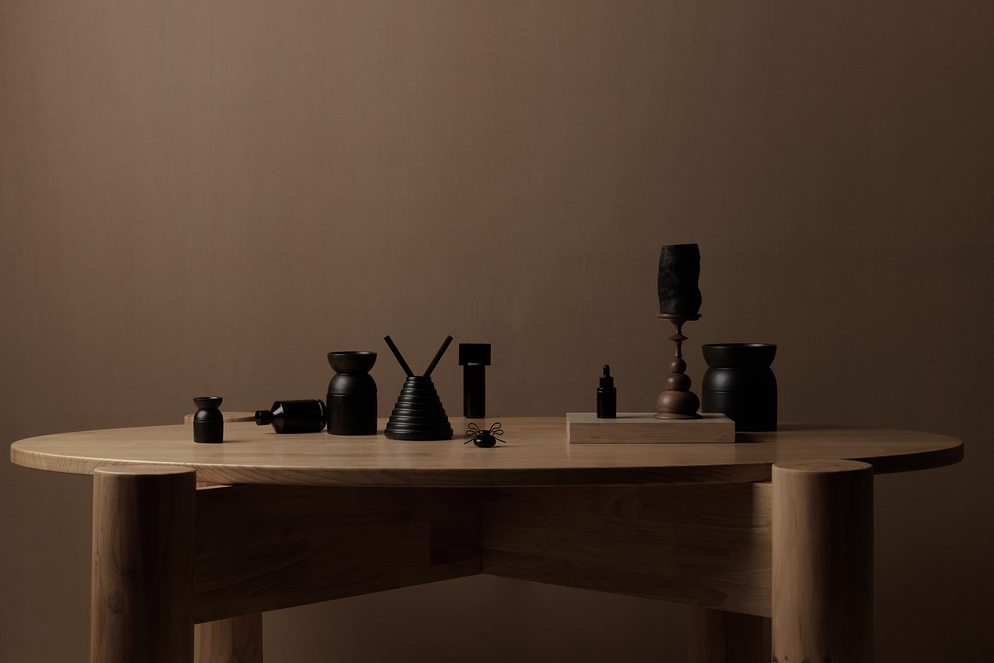 获欧莱雅投资，「闻献」要做最高端的国产香水香氛品牌