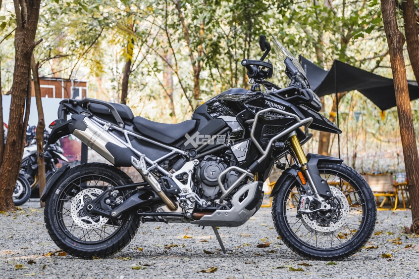 看了电控配置全拉满的凯旋Tiger 1200 水鸟野驴都不香了
