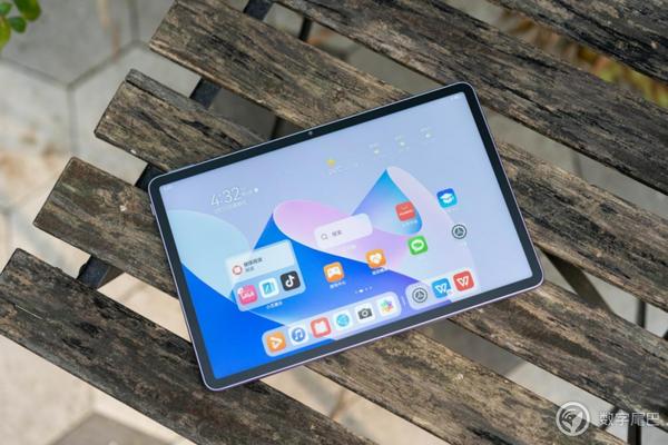 好看好写的纸感柔光屏，华为MatePad 11英寸2023款成为无纸化学习好拍档