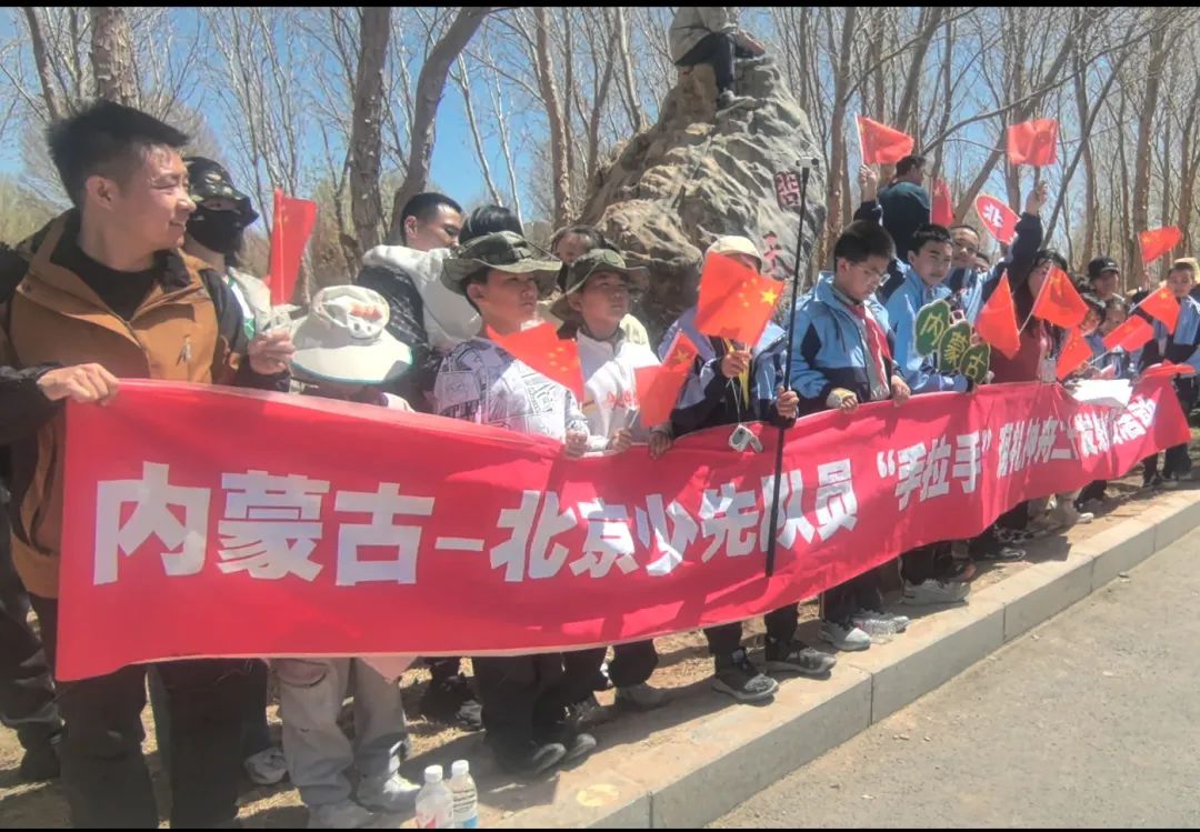 超燃！跟着阿拉善少先队员去看神二十发射瞬间！