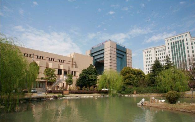 第二军医大学地址(第二军医大学)