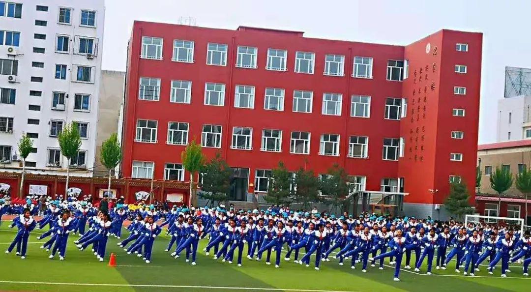 通辽学校(通辽24所中小学最美校服大pk)