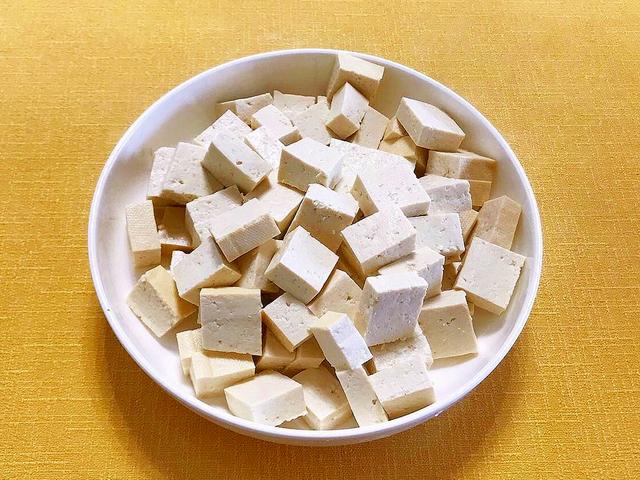 豆腐配什么菜好吃，豆腐和其他菜搭配做法（教你5种不同做法）