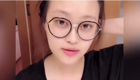 巴啦啦小魔仙第2个版本，《巴啦啦小魔仙》两版凌美琪变化大