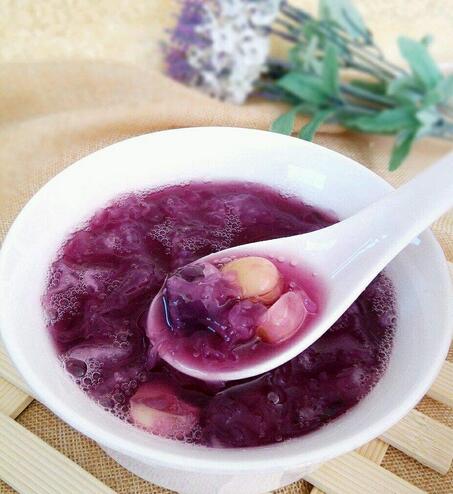 紫薯丑耳蓮子羹的做法 簡單方便 秋天補(bǔ)充水分 不干燥-起舞食譜網(wǎng)