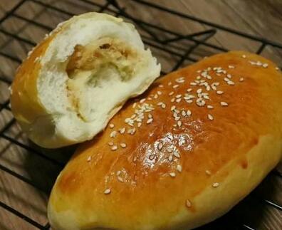 【肉松沙拉酱面包】做法步骤图 夹馅丰富 小孩特爱吃！-起舞食谱网