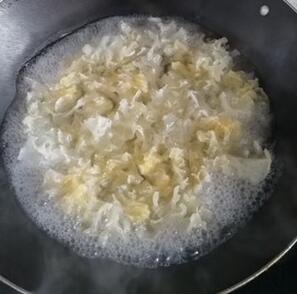 圖片[2]-【銀耳炒肉絲】做法步驟圖 一周吃2-3次 臉色紅潤有光澤-起舞食譜網