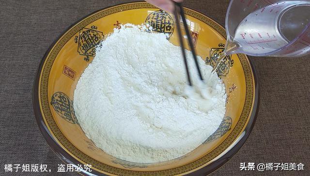 圖片[5]-和面需要注意的小技巧 面光 手光-起舞食譜網(wǎng)