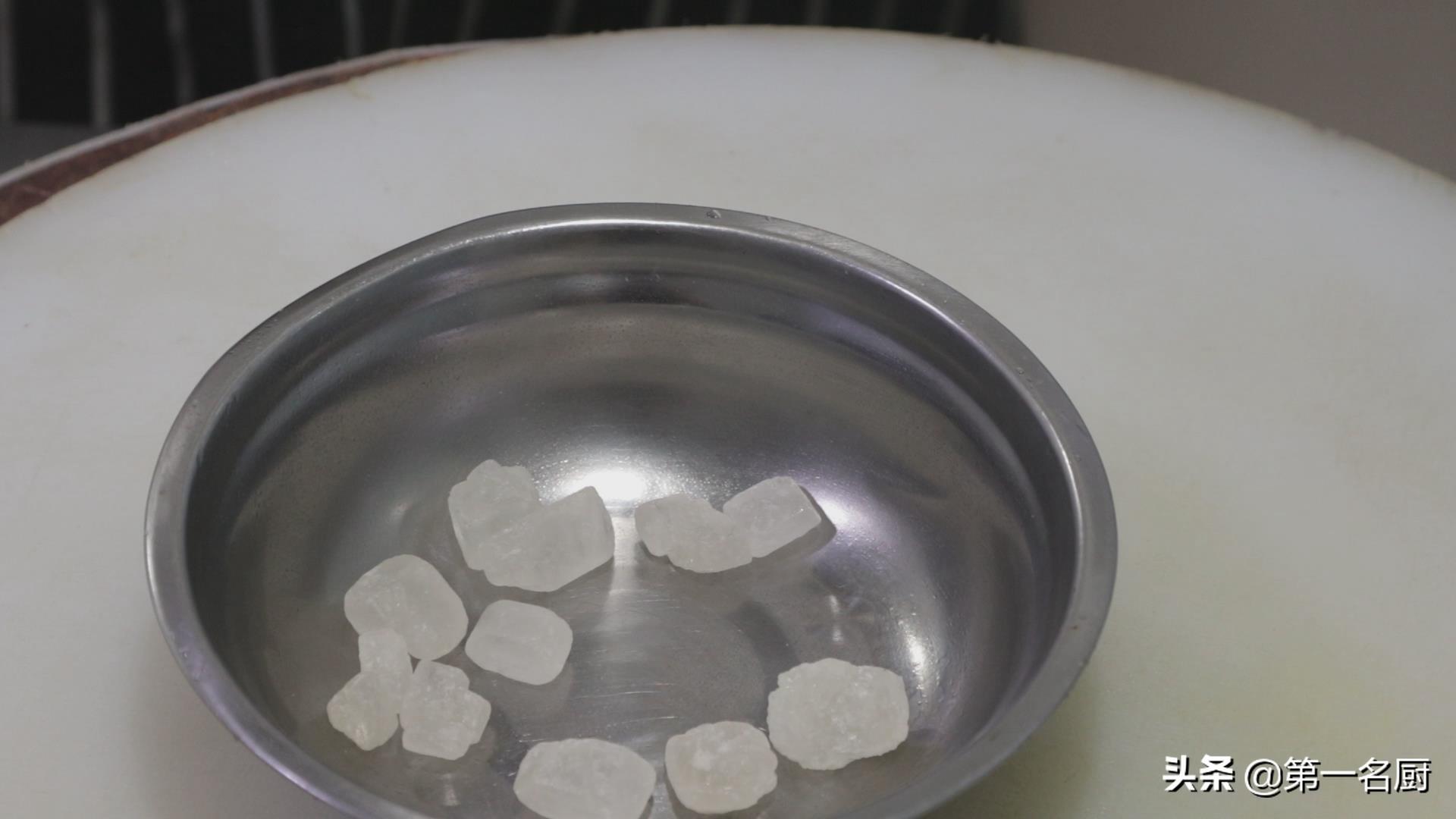 冰糖炖梨的做法（冰糖炖梨的做法止咳化痰）