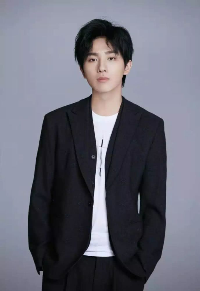 王境泽哪个学校(变形记)