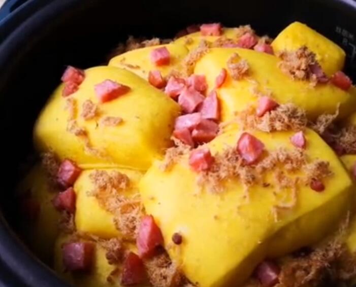 【南瓜肉松馒头】做法步骤图 做出来比馅饼好吃 小孩特别喜欢-起舞食谱网