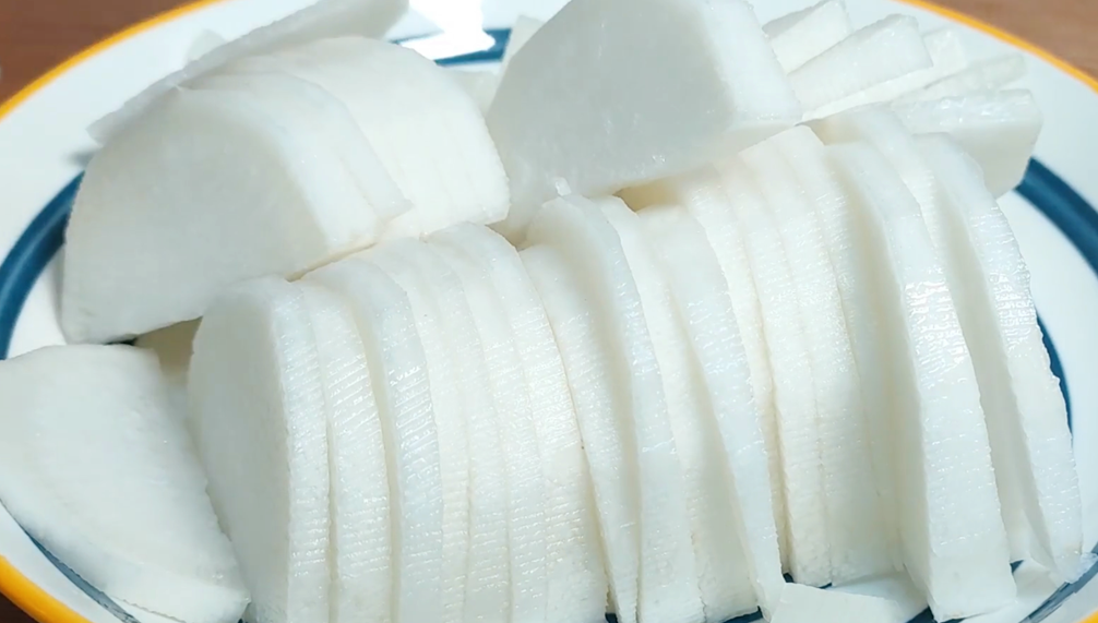 圖片[3]-【砂鍋煲魚(yú)】做法步驟圖 鮮香嫩滑味道足 出鍋就是大硬菜-起舞食譜網(wǎng)