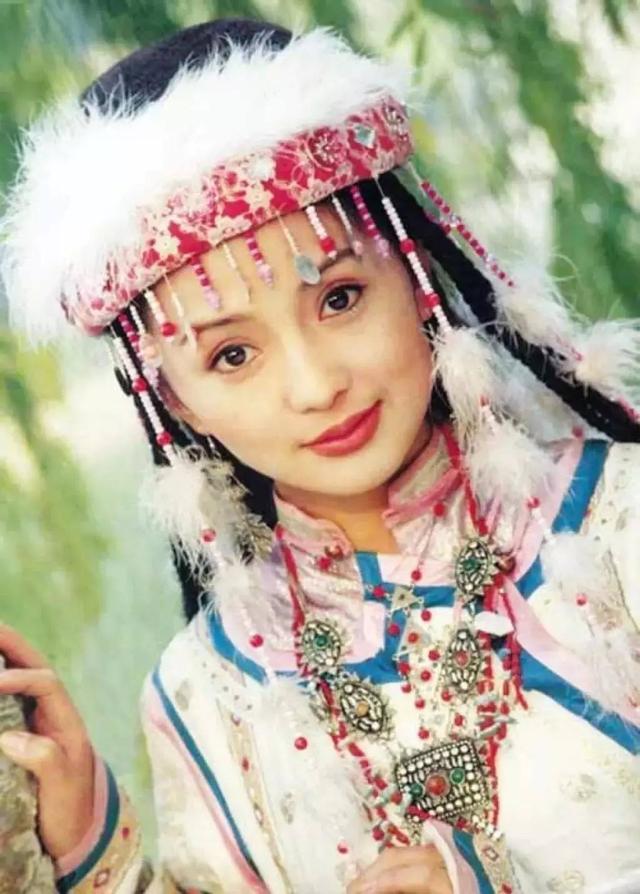 含香的扮演者(阿里和卓带女儿含香进京)