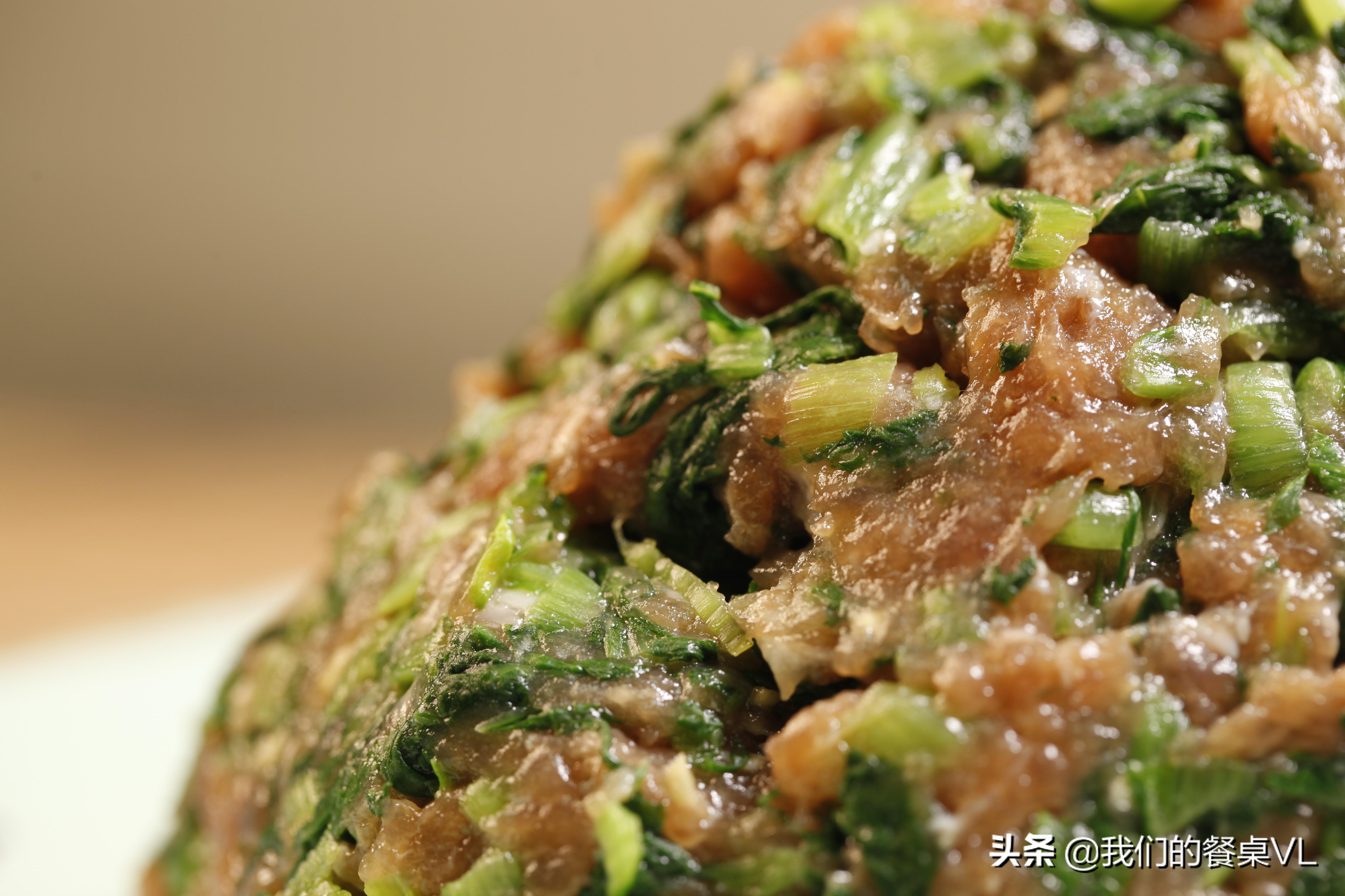 混沌馅儿的调制方法，10元肉馅配青菜，早餐能吃一礼拜，健康美味又实惠