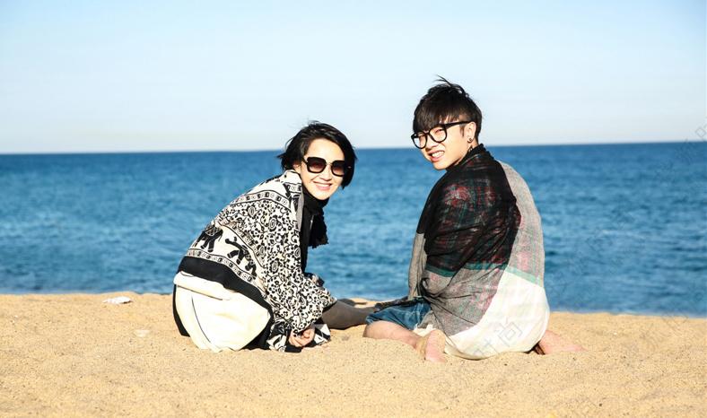 华晨宇和张碧晨结婚了吗（网友神评：不结婚是最好的选择）