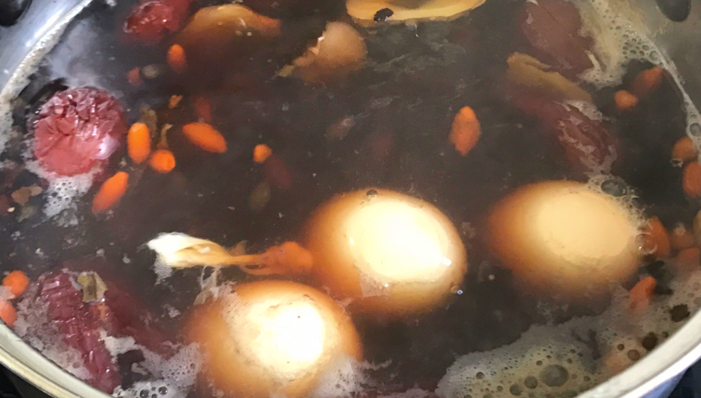 图片[4]-【黑豆桂圆红糖鸡蛋】做法步骤图 坚持1周吃2次 脸红润身体好-起舞食谱网