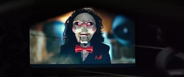 主角变成厉鬼拼图(主角穿越回去变成红衣厉鬼)