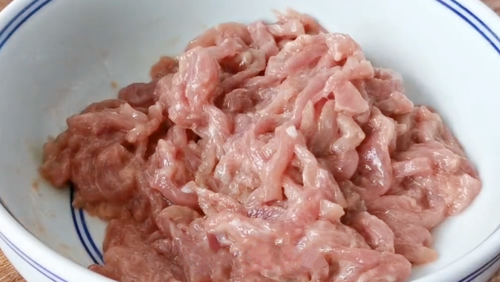 圖片[3]-【芹菜炒肉絲】做法步驟圖 教你這樣做 肉嫩滑不柴也不腥-起舞食譜網