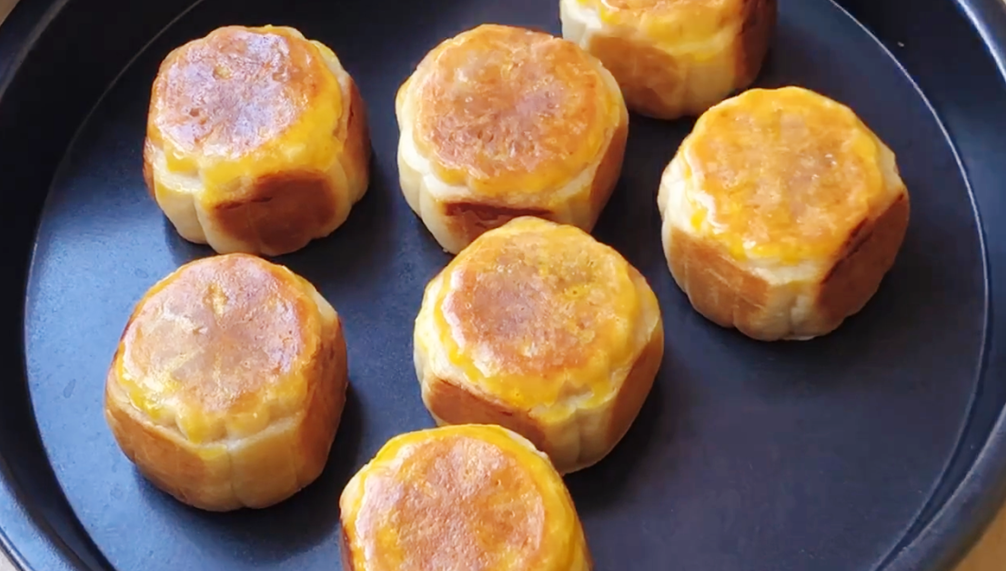 【月餅】做法步驟圖 做法簡(jiǎn)單 營養(yǎng)好吃又健康-起舞食譜網(wǎng)