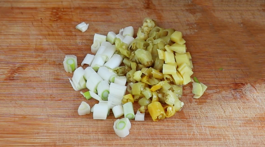 圖片[3]-【酸菜魚】做法步驟圖 詳解配料做法 嫩滑爽口特下飯-起舞食譜網(wǎng)