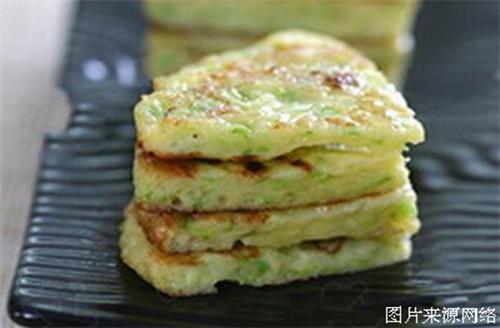 一岁宝宝吃什么，1岁宝宝食谱一日三餐辅食表（适合1岁宝宝吃的7款辅食）