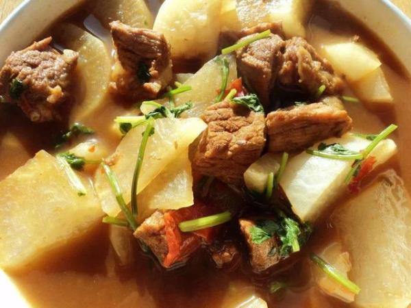家常简单牛肉炖萝卜，牛肉炖萝卜最好吃的14种做法