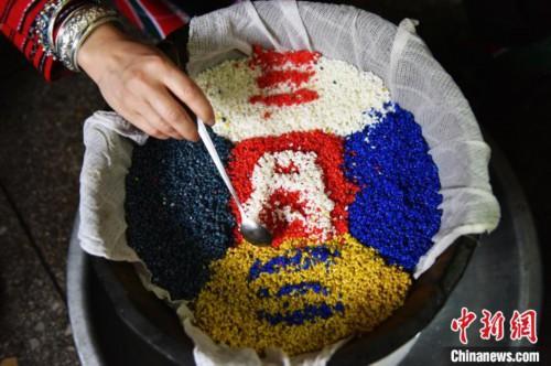 桂林糯米饭怎么做（糯米蒸糯米饭正宗做法）