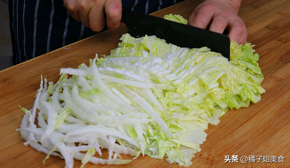 图片[2]-【凉拌三色蔬 】做法步骤图  清新爽口超下饭 冬季餐桌新宠-起舞食谱网