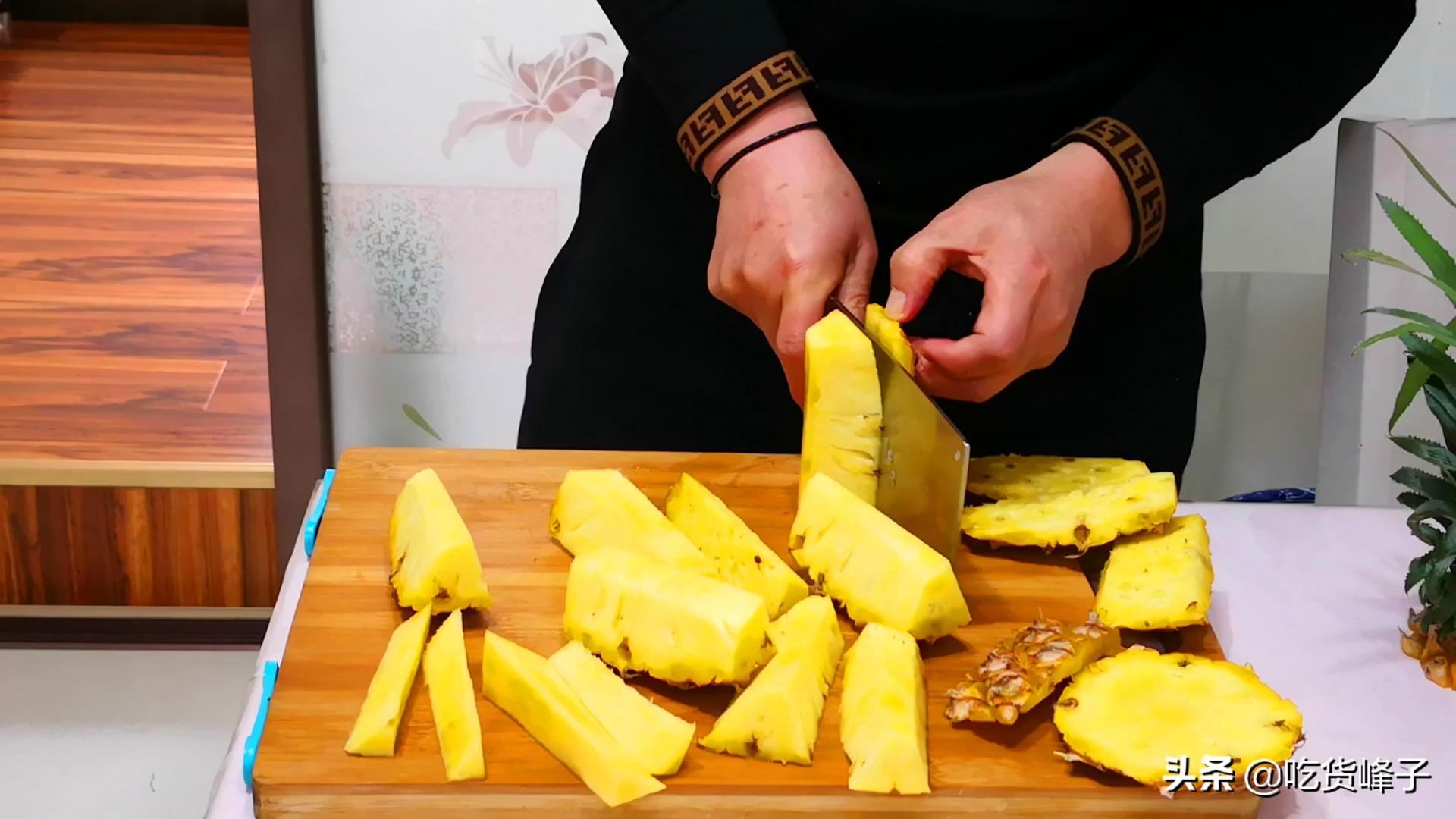 菠萝怎么削皮（盘点菠萝又快又好的正确削法）