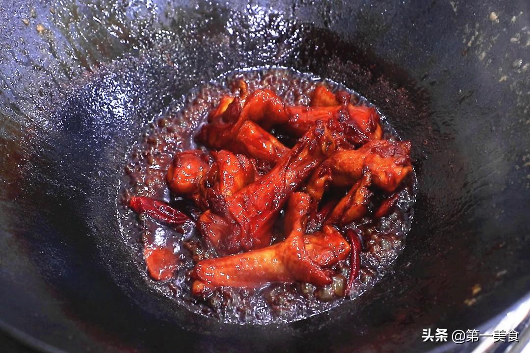 老鸭功效和作用（黄芪当归党参炖老鸭的作用）