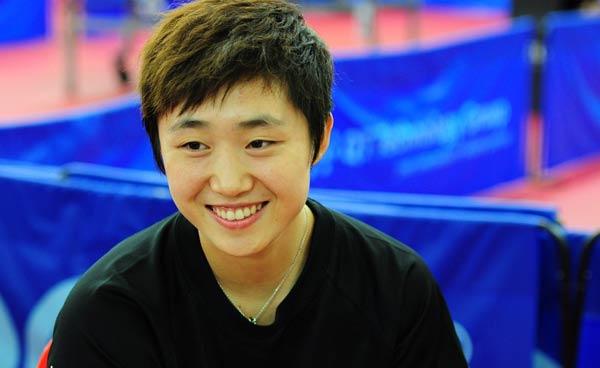 本届东京奥运会乒乓球赛场上,加拿大队混双组合王臻,张默因为明显的