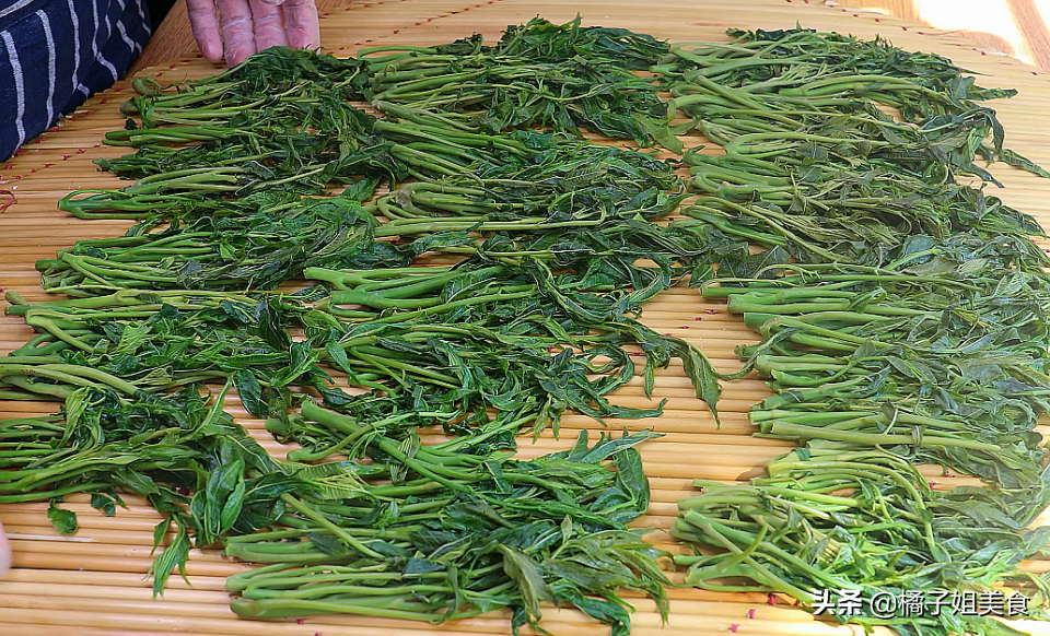 圖片[3]-自從學會香椿這樣存放 每年都會存10斤 簡單實用 放一年也不壞-起舞食譜網