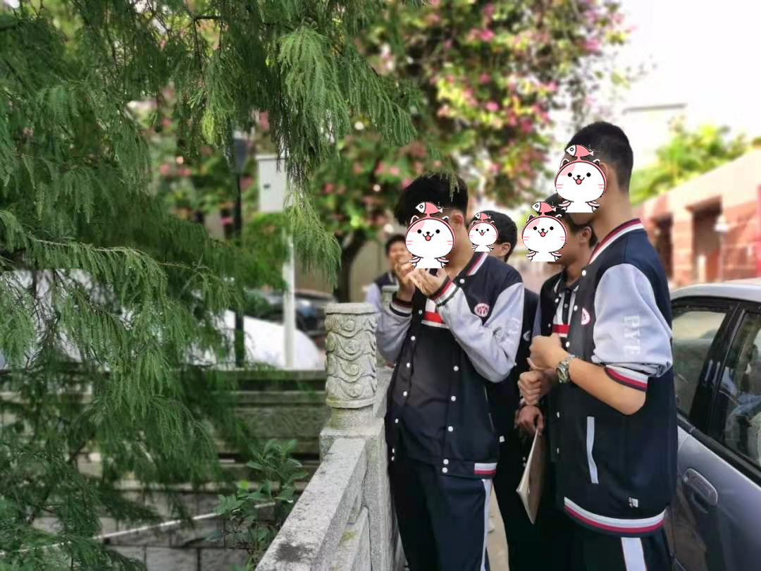 广雅中学校服(广州高中校服大比拼)