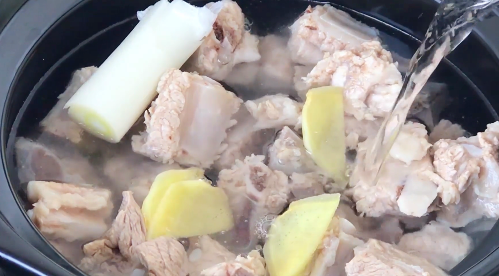 圖片[4]-【排骨燉玉米】做法步驟圖 排骨軟爛入味 一點(diǎn)也不腥不柴-起舞食譜網(wǎng)