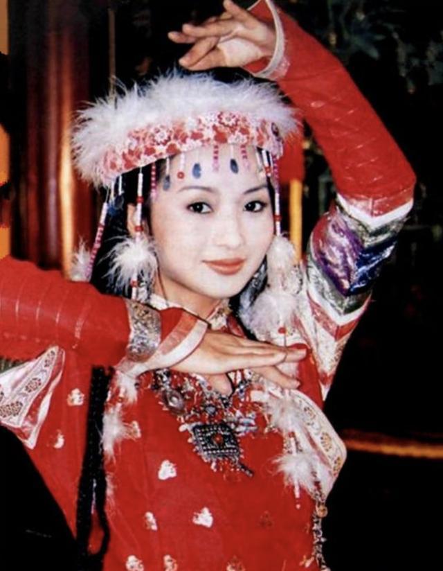 含香的扮演者(阿里和卓带女儿含香进京)