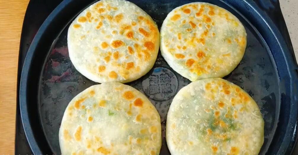 图片[6]-【韭菜盒子】做法步骤图 鲜香味美 连吃3个不够-起舞食谱网