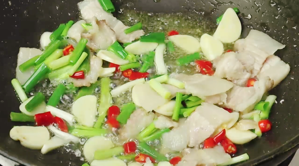 图片[5]-【炒花菜】做法步骤图 花菜好吃不出水 比吃肉还香-起舞食谱网