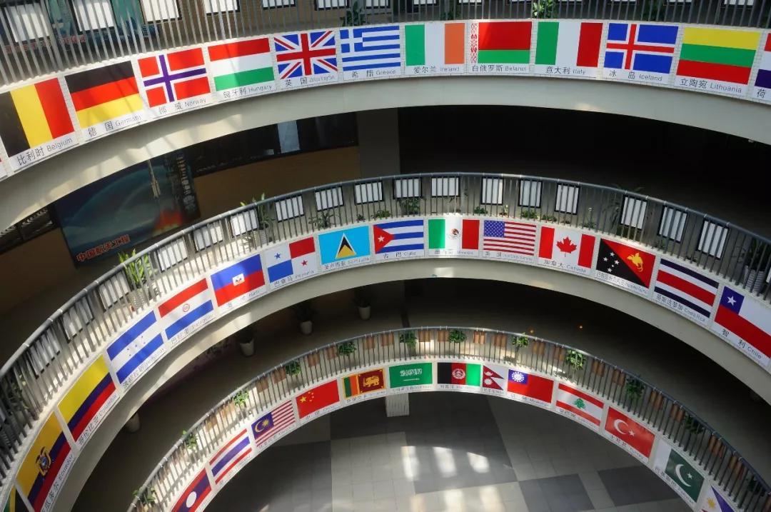 东莞石竹附属学校(东莞边陲小镇中的排名靠前)