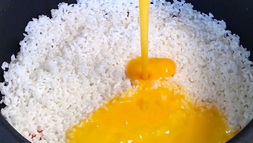 圖片[6]-【雞蛋香菇燜飯】做法步驟圖 孩子也不挑食了 天冷就愛這樣吃-起舞食譜網(wǎng)