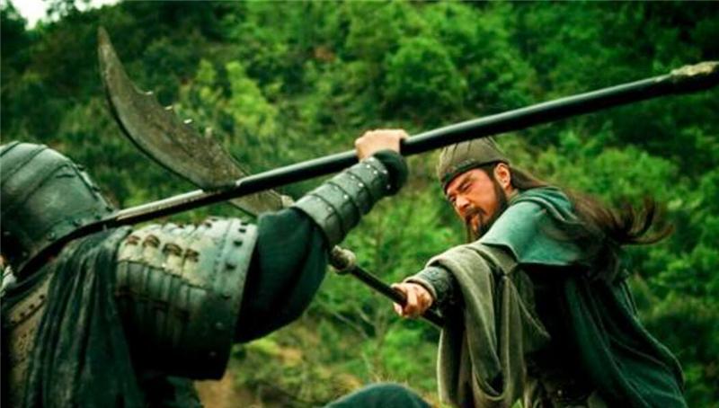 6.关羽斩颜良,诛文丑应该是自愿的,史书没有进行特别的记载.