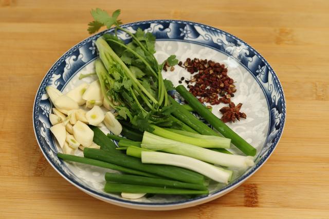 饺子的制作方法，牢记“加2水