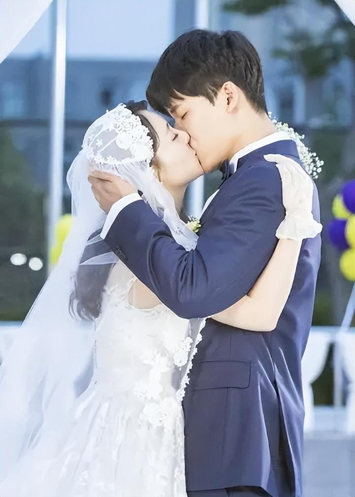 胡歌结婚了吗妻子是谁（揭秘胡歌老婆的真实身份）