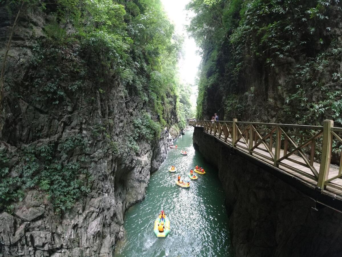 贵阳旅游攻略必玩的景点有哪些（贵阳好玩的地方大盘点）