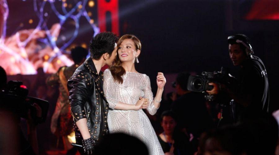 赵薇近况最新消息2023(47岁赵薇久违现身:样貌发福显老态)