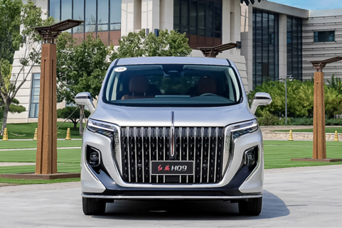 红旗hq9七座商务车报价(实拍解读35万起售的红旗hq9)